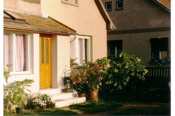 Hungary Privát Mátraderecske, Exterior